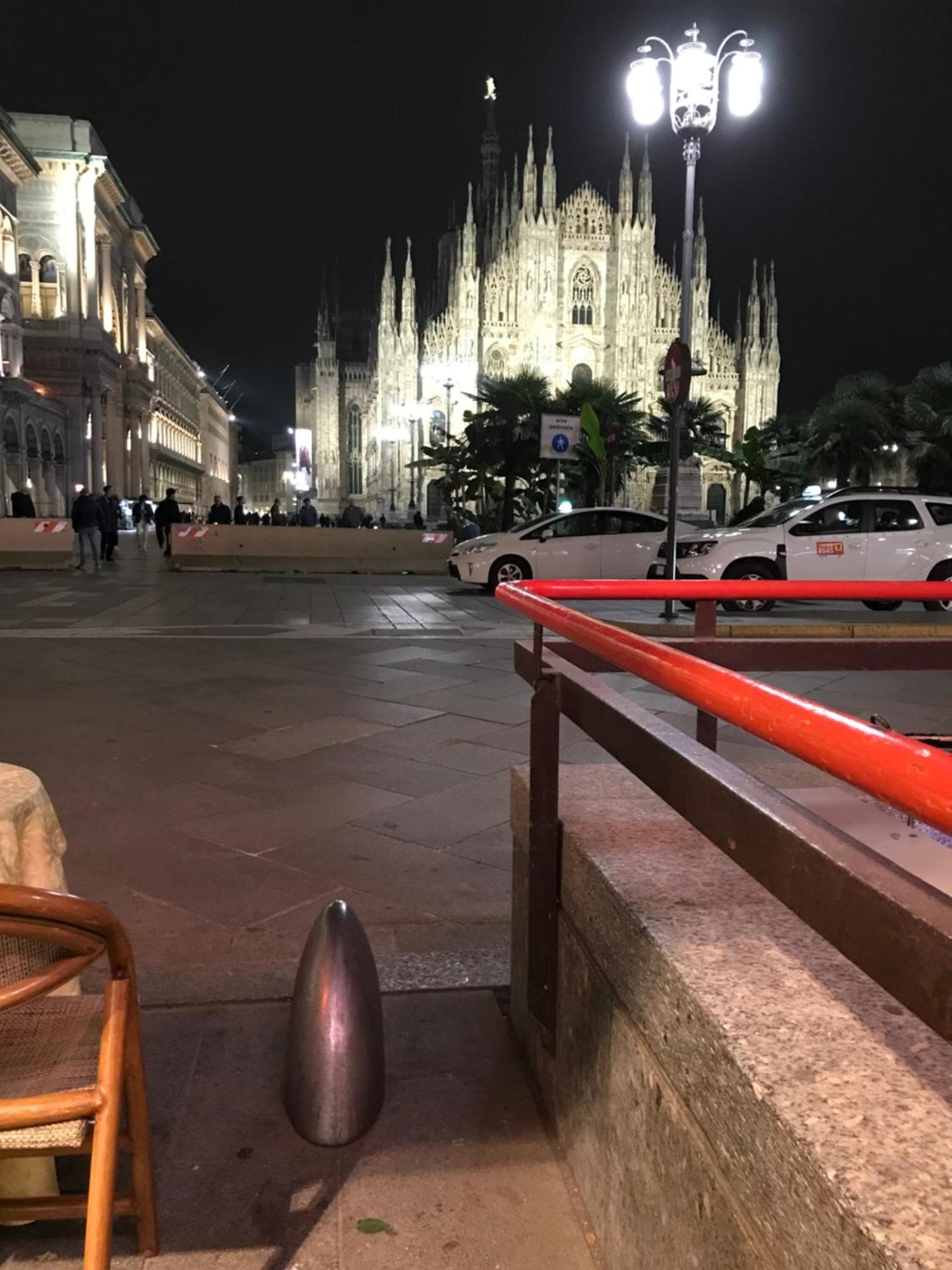 Free 30 Minutes Preemptive Cognitive Disconnect Therapy Price Location Real Duomo Palace Mini Suite Milan Exterior photo