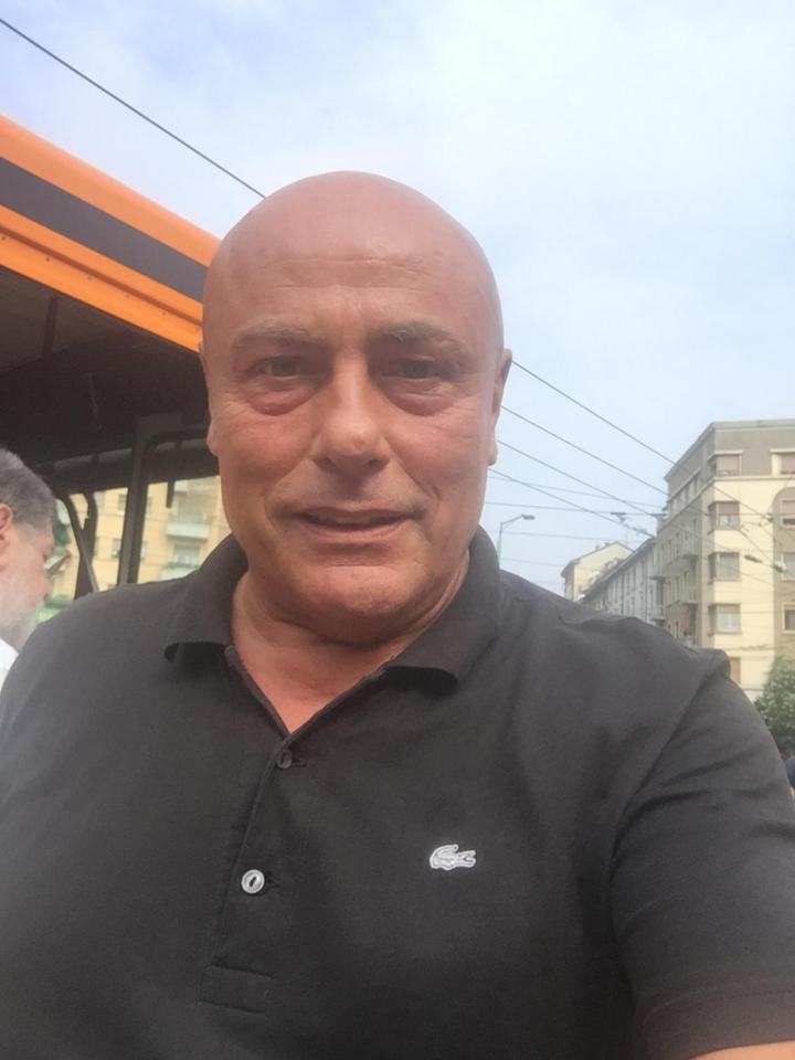 Free 30 Minutes Preemptive Cognitive Disconnect Therapy Price Location Real Duomo Palace Mini Suite Milan Exterior photo